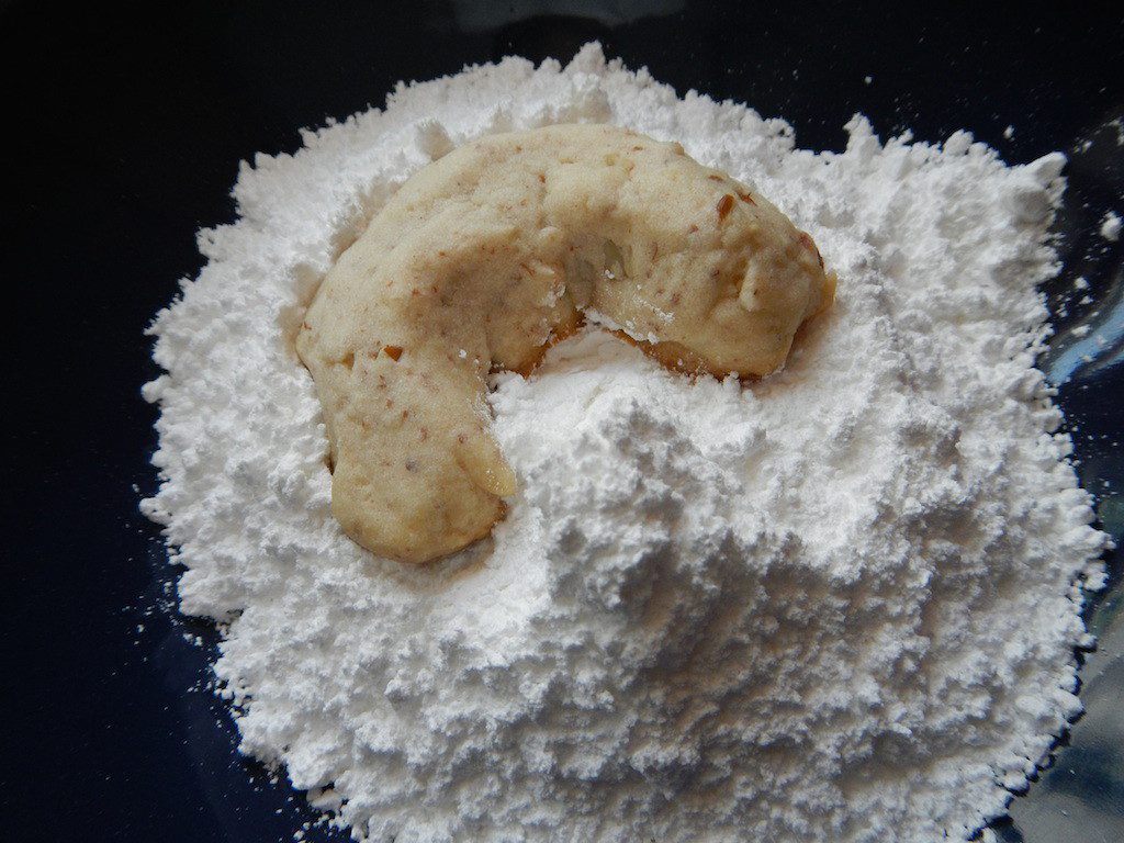 Pecan Crescent Cookie 42