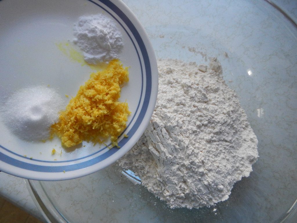 Raspberry Yogurt Cake